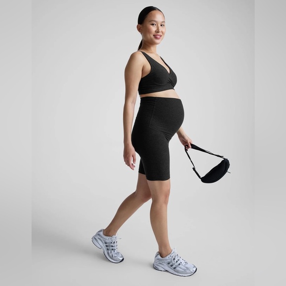 Beyond The Bump Yoga Black Spacedye Stretch Cruiser Maternity Biker Short Medium - Picture 1 of 11